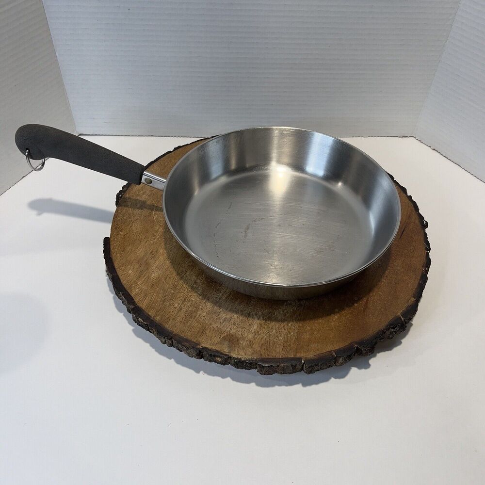 Revere Ware 9 inch Skillet No Lid Stainless Steel Clinton, IL USA